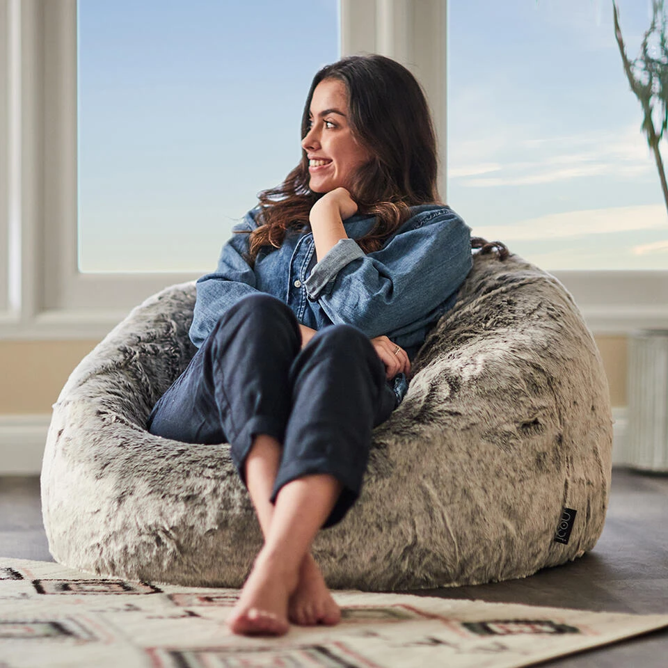 Icon Zitzak Kenai - Zitzak Van Imitatiebont - Poolwolf 2 Icon Zitzak Kenai - Zitzak Van Imitatiebont - Poolwolf - Afbeelding 2