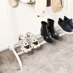 QUVIO Kledingrek Met Schoenen Opbergruimte - Wit -Leenbakker Winkel 1000071819 0103