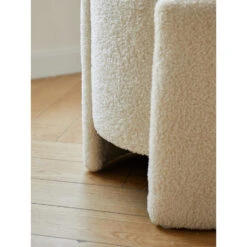 Pouf Met Witte Krullen In Scandinavische Stijl -Leenbakker Winkel 66b86c455b7b41daa02b5e470f73eb63