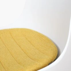 Nolon Nora-Liz Eetkamerstoel Wit - Okergeel Kussen - Witte Poten -Leenbakker Winkel 7d9906997a8c4ca8b7320713405dbcd2